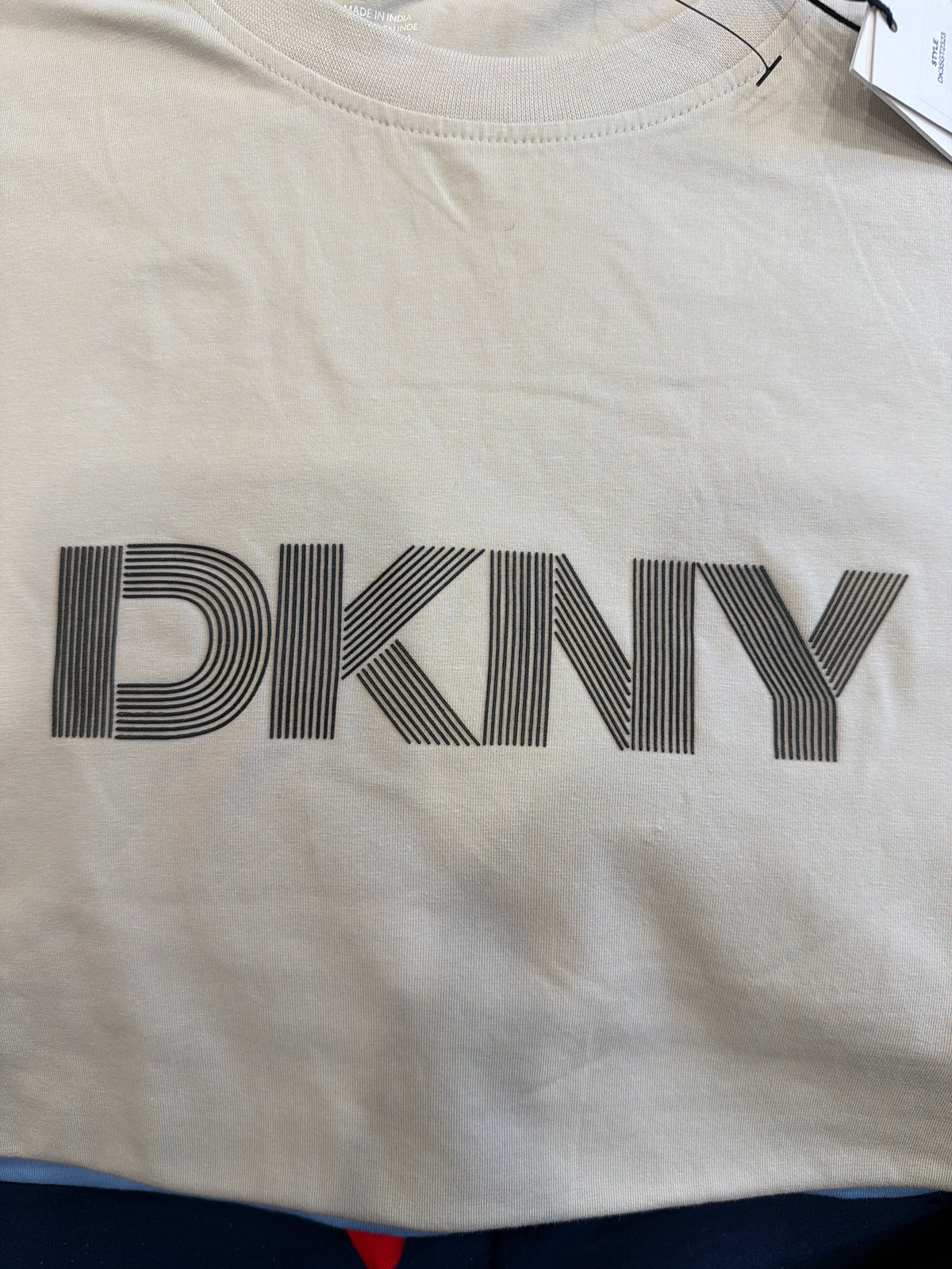 Camiseta DKNY para hombre