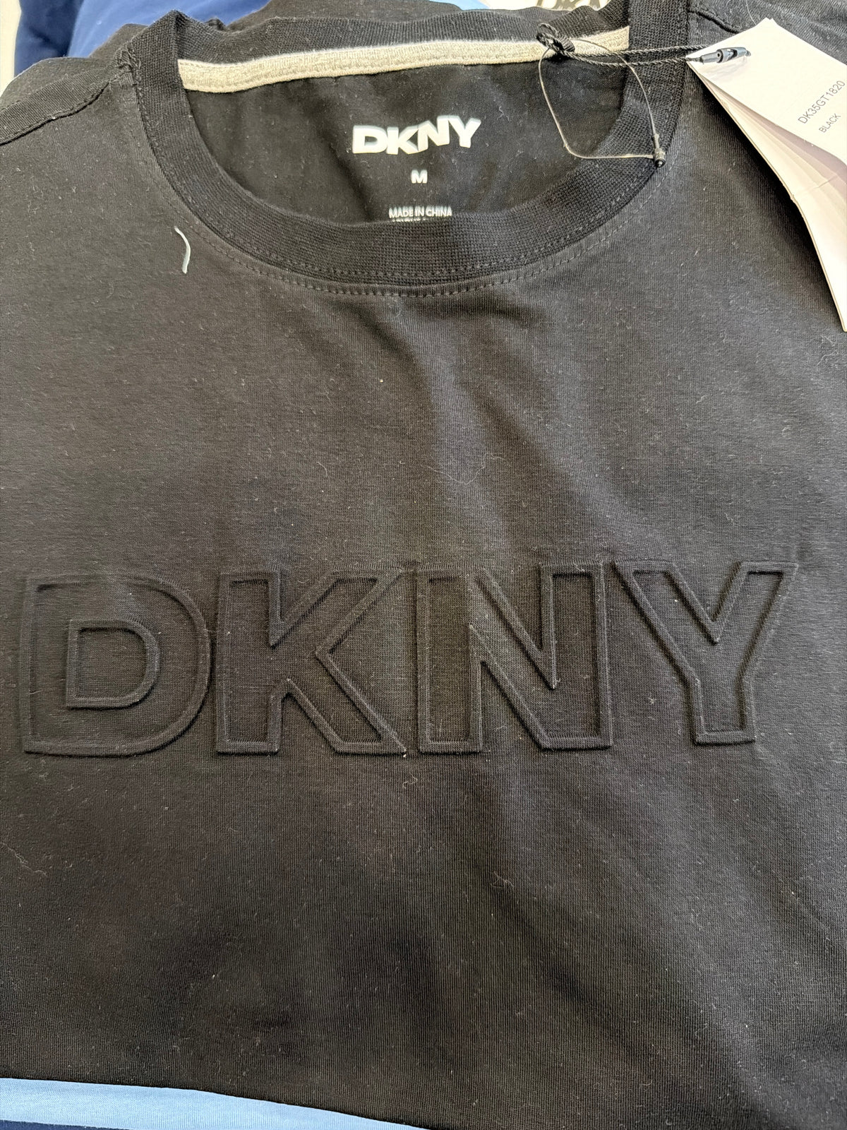Camiseta DKNY para hombre