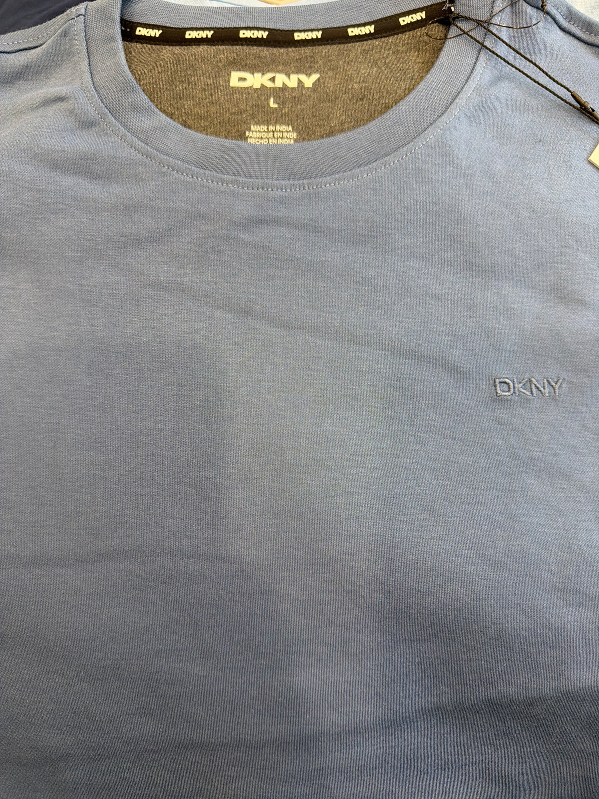 Camiseta DKNY para hombre