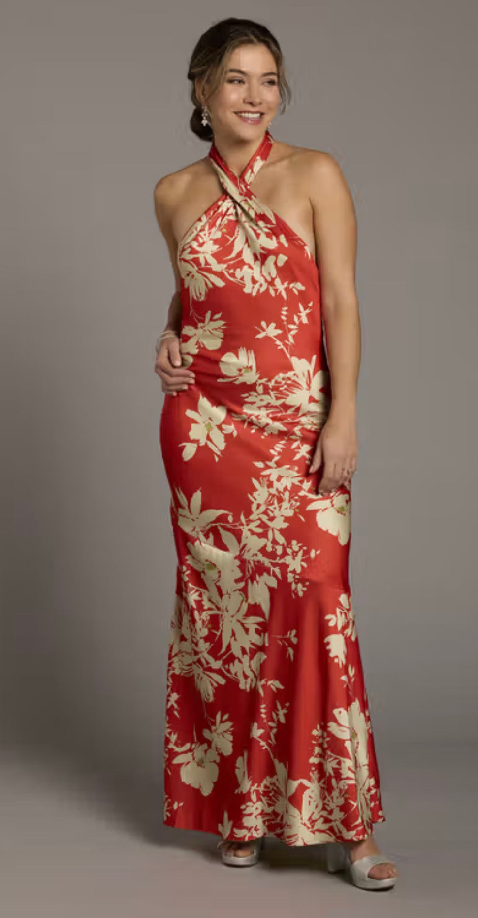 Vestido STUDIO DB Vestido de satén mate con estampado floral y cuello en Y