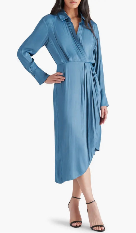 Vestido Steve Madden camisero midi