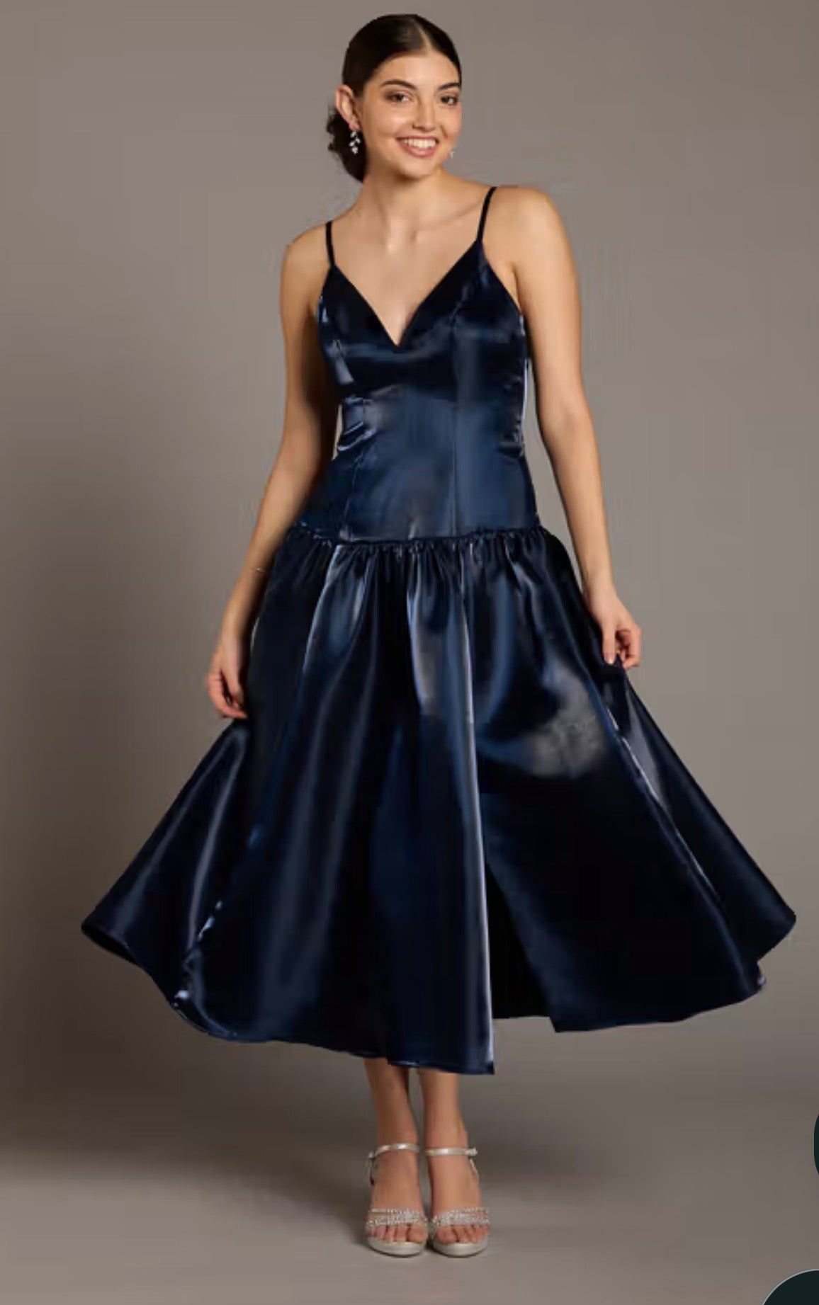 Vestido STUDIO DB de línea A de satén de organza de cintura caída