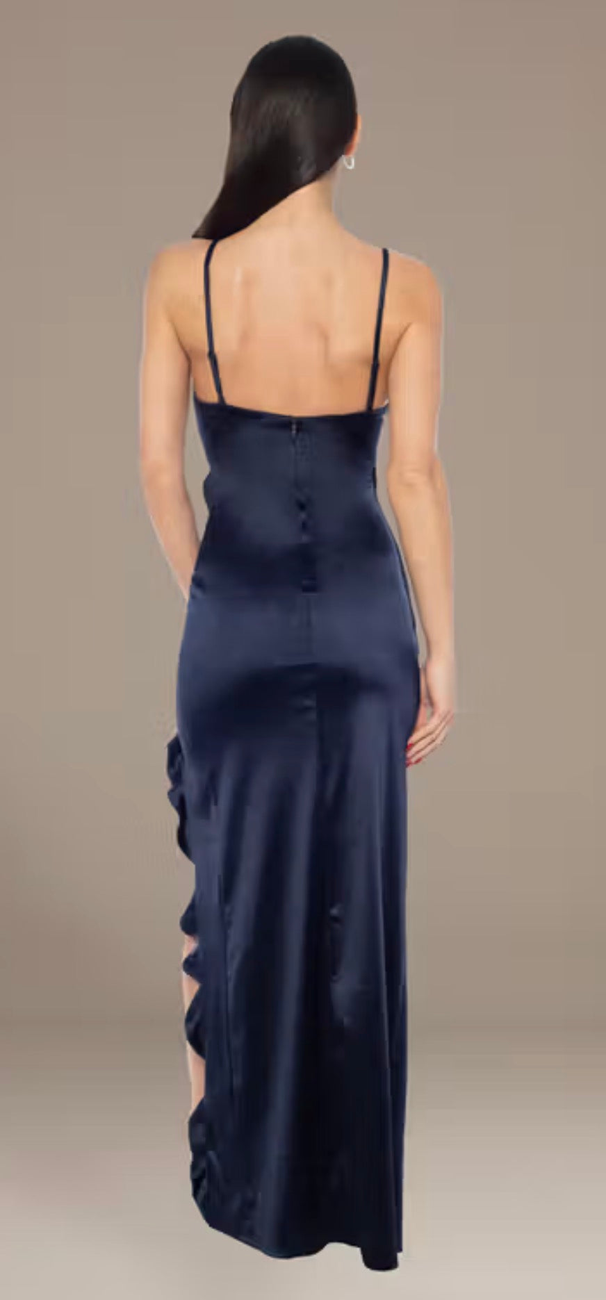 Vestido Jump tubo con volantes de punto y cuello en V y abertura