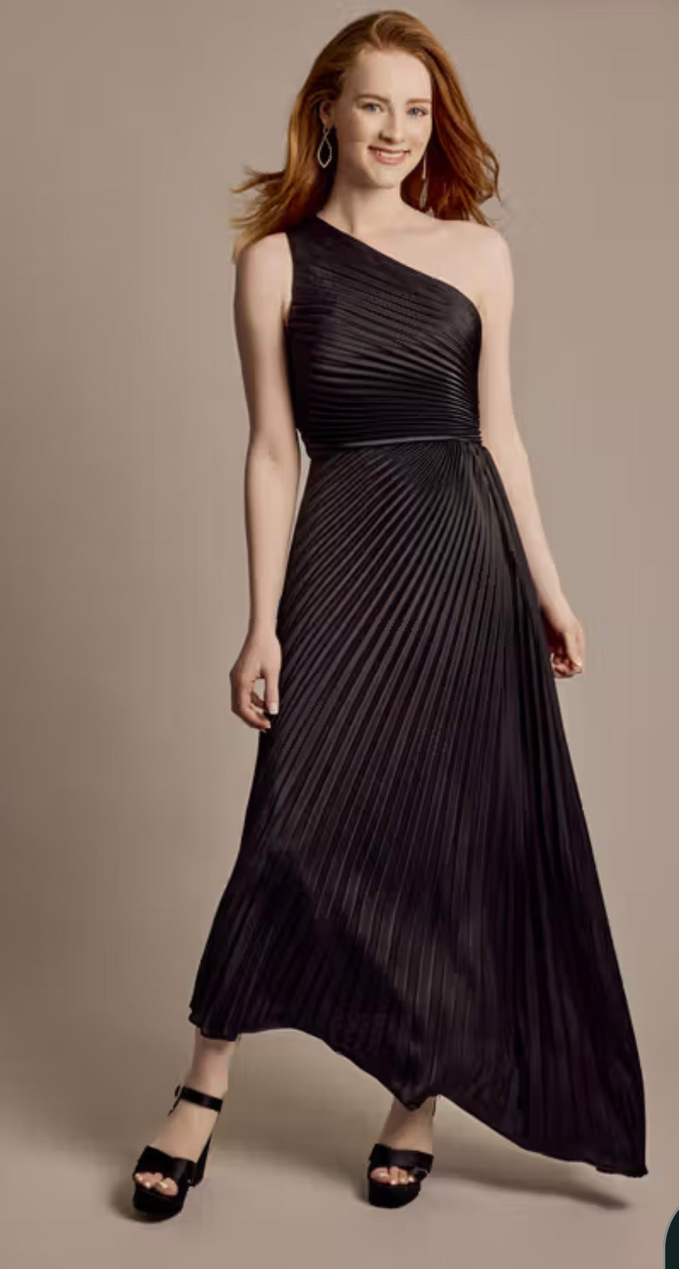 Vestido DB STUDIO midi plisado de un solo hombro
