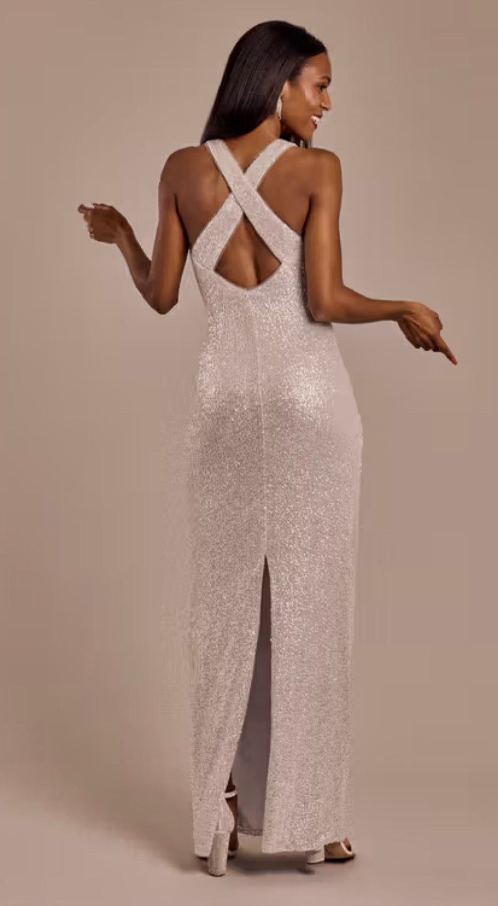 Vestido Galina Signature de tirantes con lentejuelas