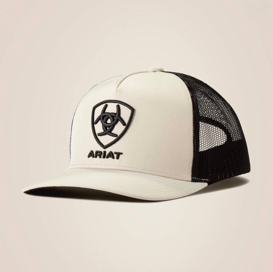 Gorra ARIAT de parche con logo negro