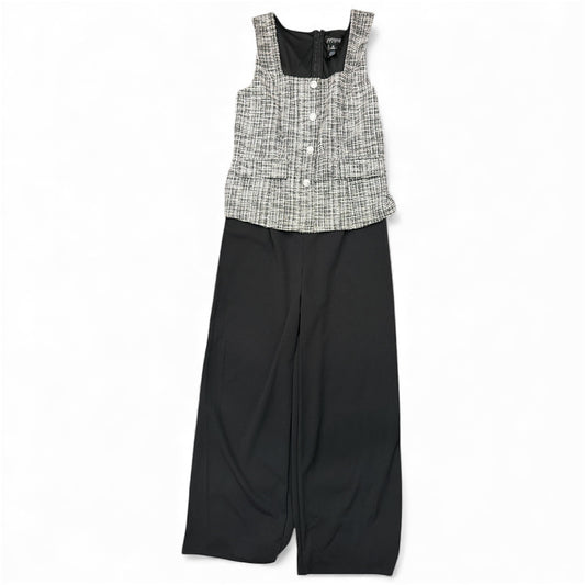 Mono En Focus Studio de mujer