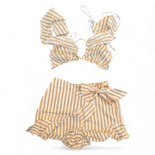 Pantalones cortos y blusa Forever 21 de mujer