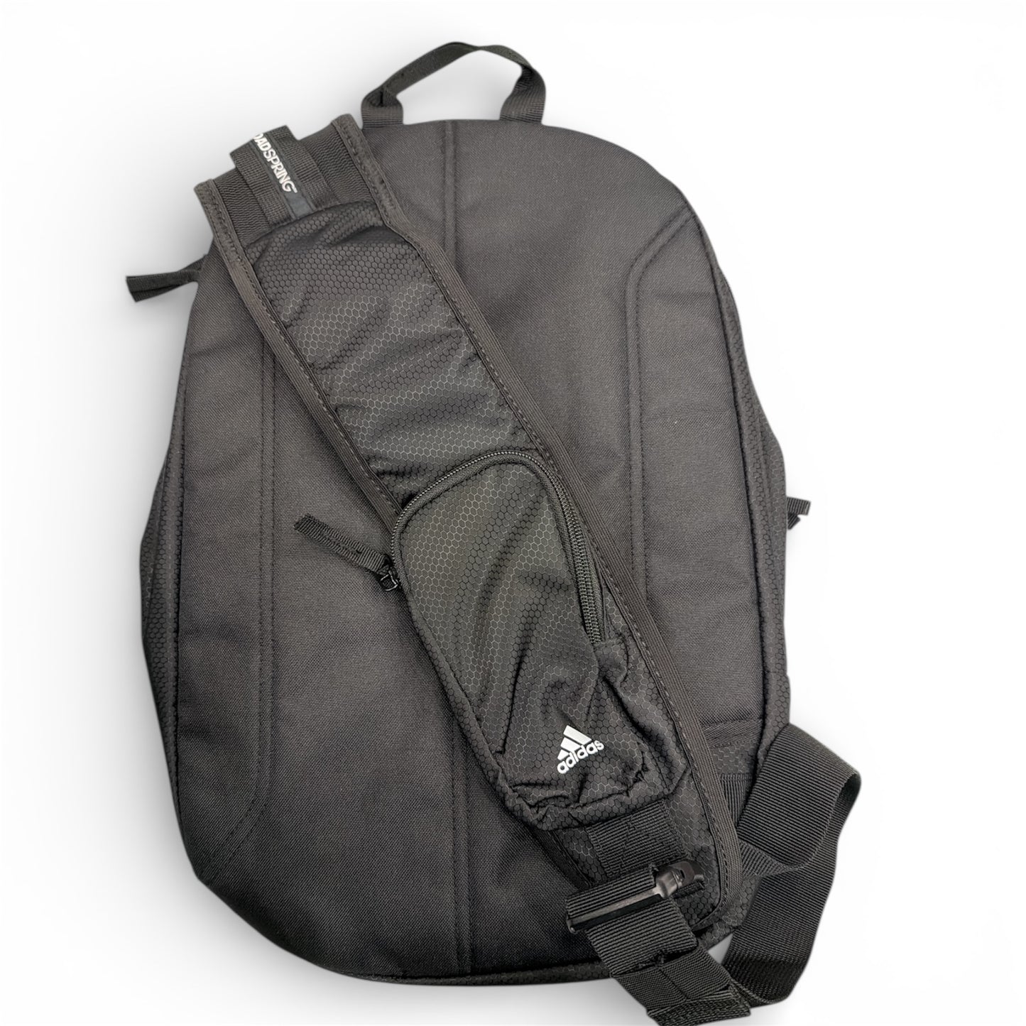 Mochila Adidas estilo sling